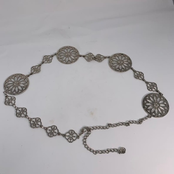 Boho Silver Metal Flower Design Adjustable HIgh Quality Chain Belt - Picture 5 of 6